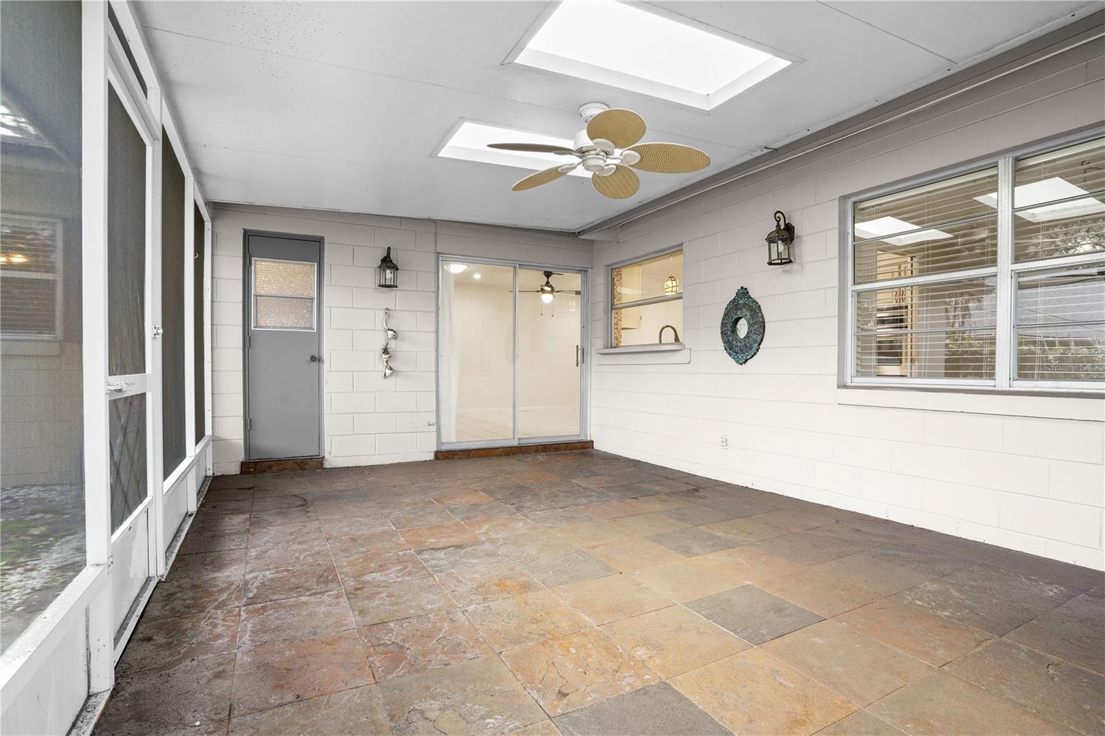 DOMMERICH ESTATES 1ST ADD - Residential