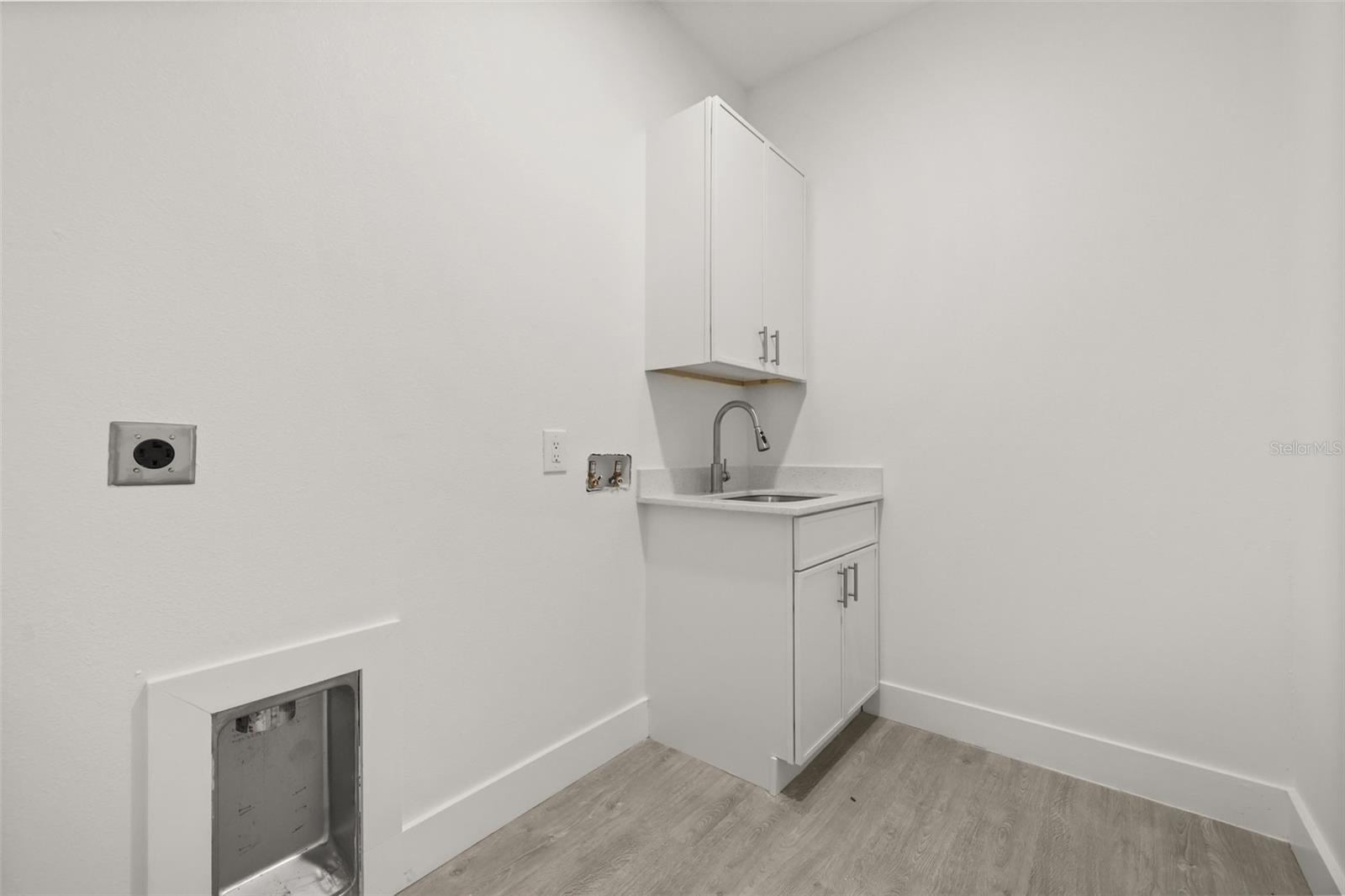 PORT MALABAR UNIT 30 LOT 16 BLK 1417 - Residential