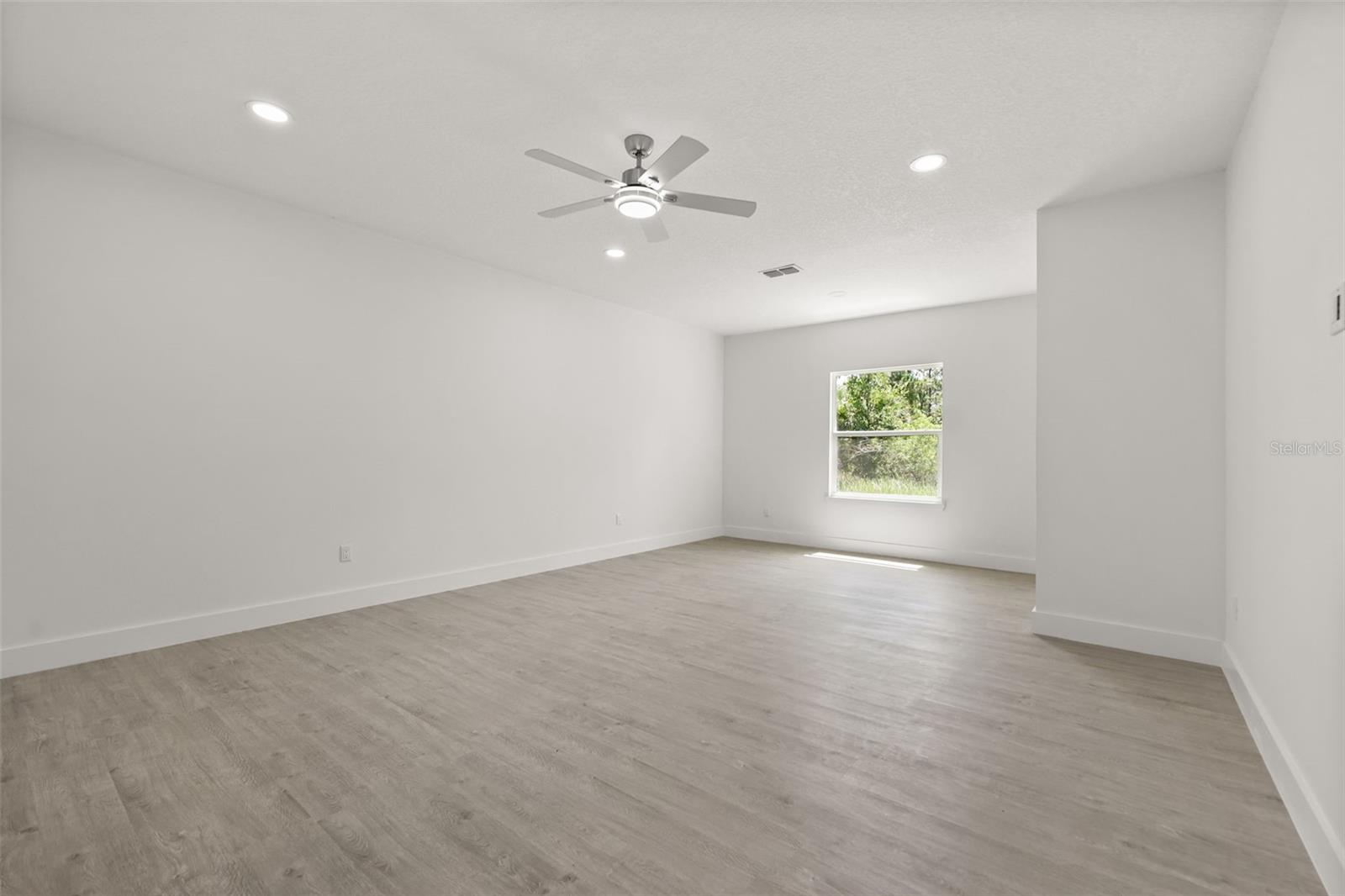 PORT MALABAR UNIT 30 LOT 16 BLK 1417 - Residential