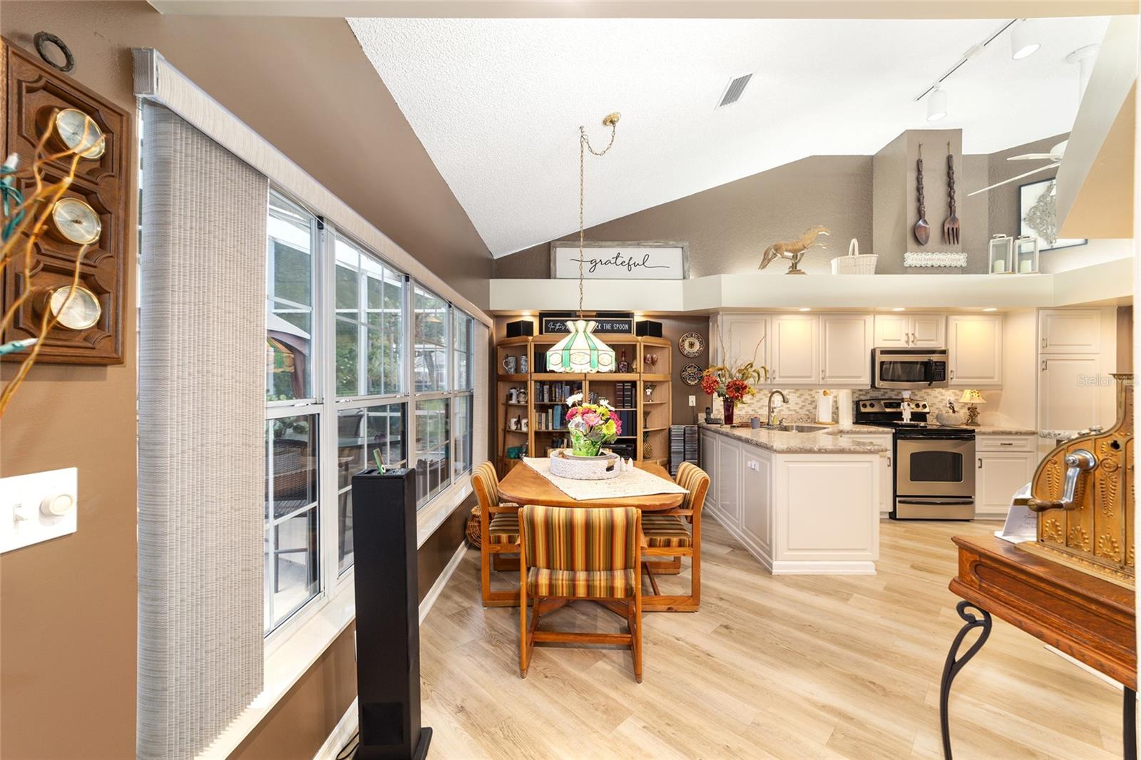 OAK RUN WOODSIDE TERR - Residential