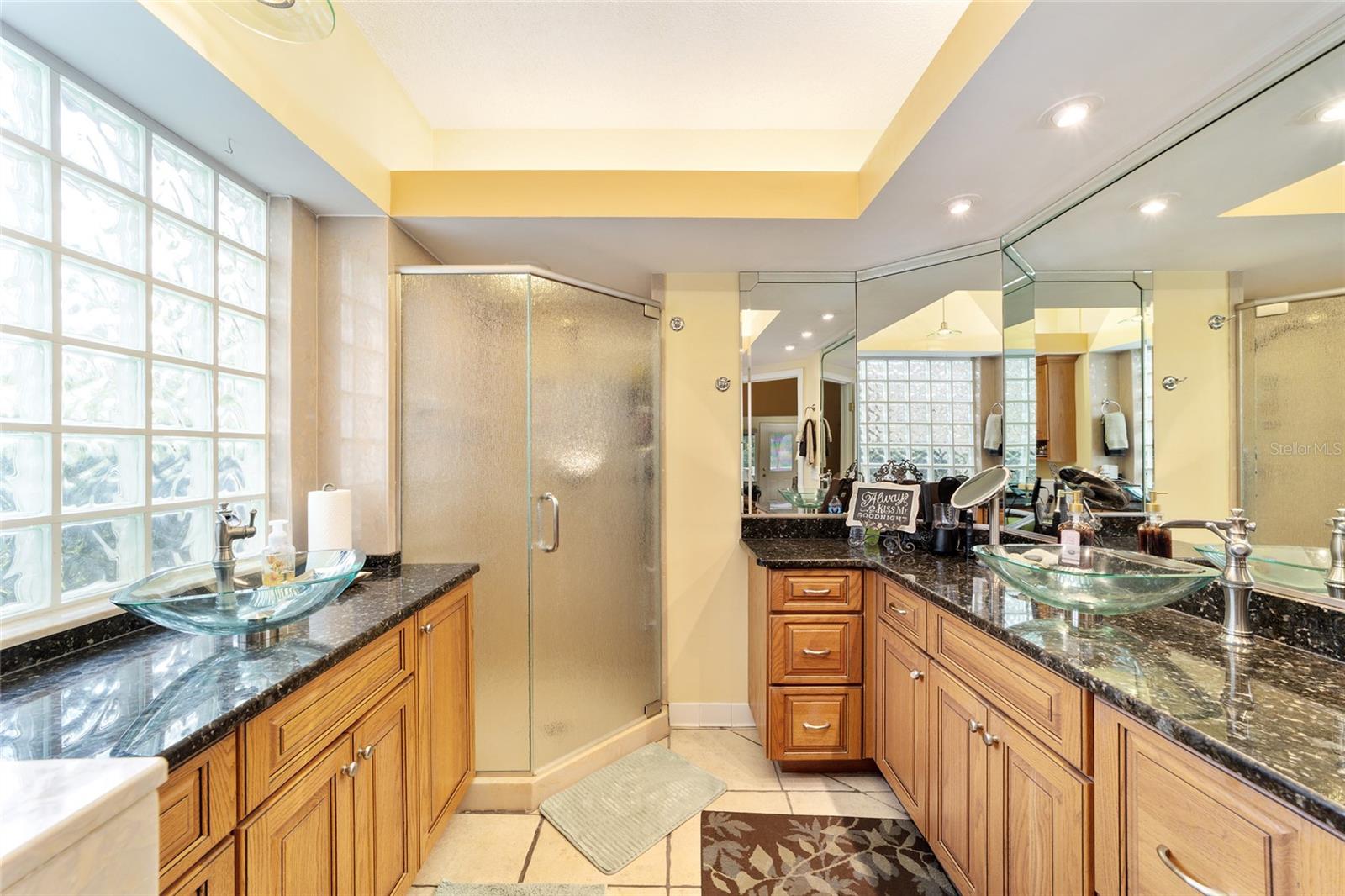 OAK RUN WOODSIDE TERR - Residential