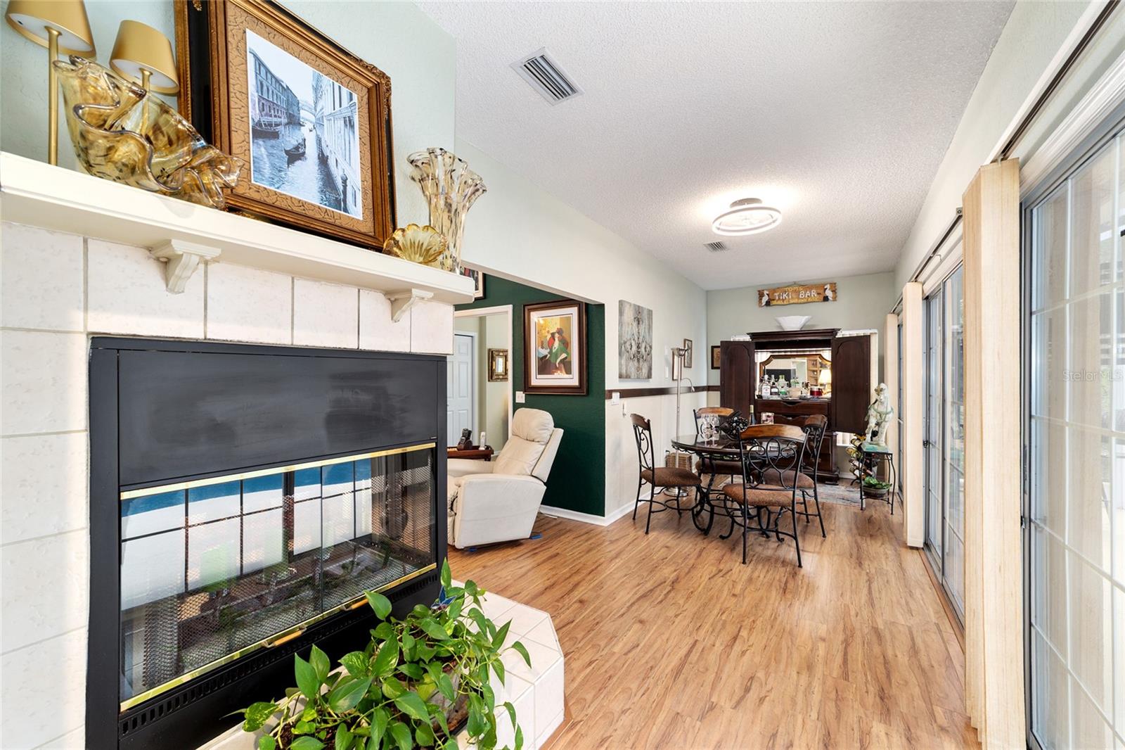 OAK RUN WOODSIDE TERR - Residential