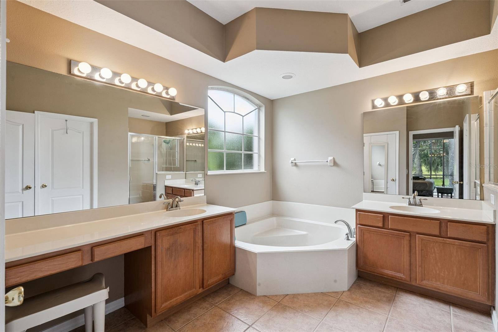 ROCK SPRINGS RIDGE - Residential