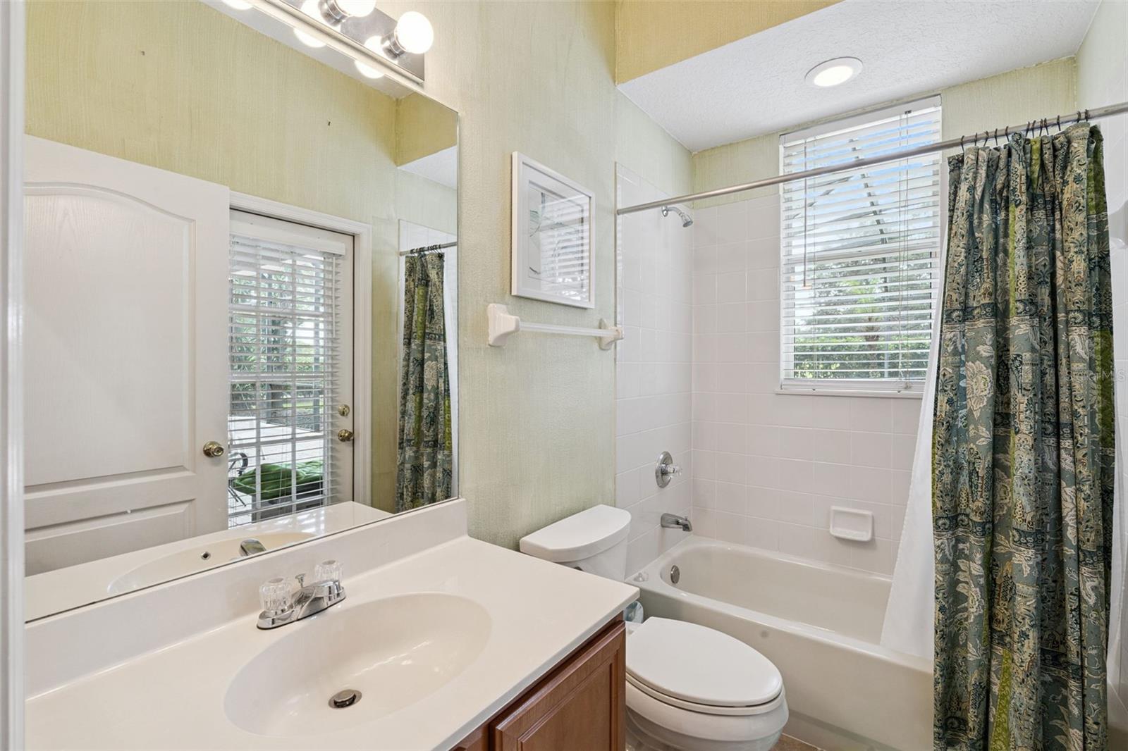 ROCK SPRINGS RIDGE - Residential