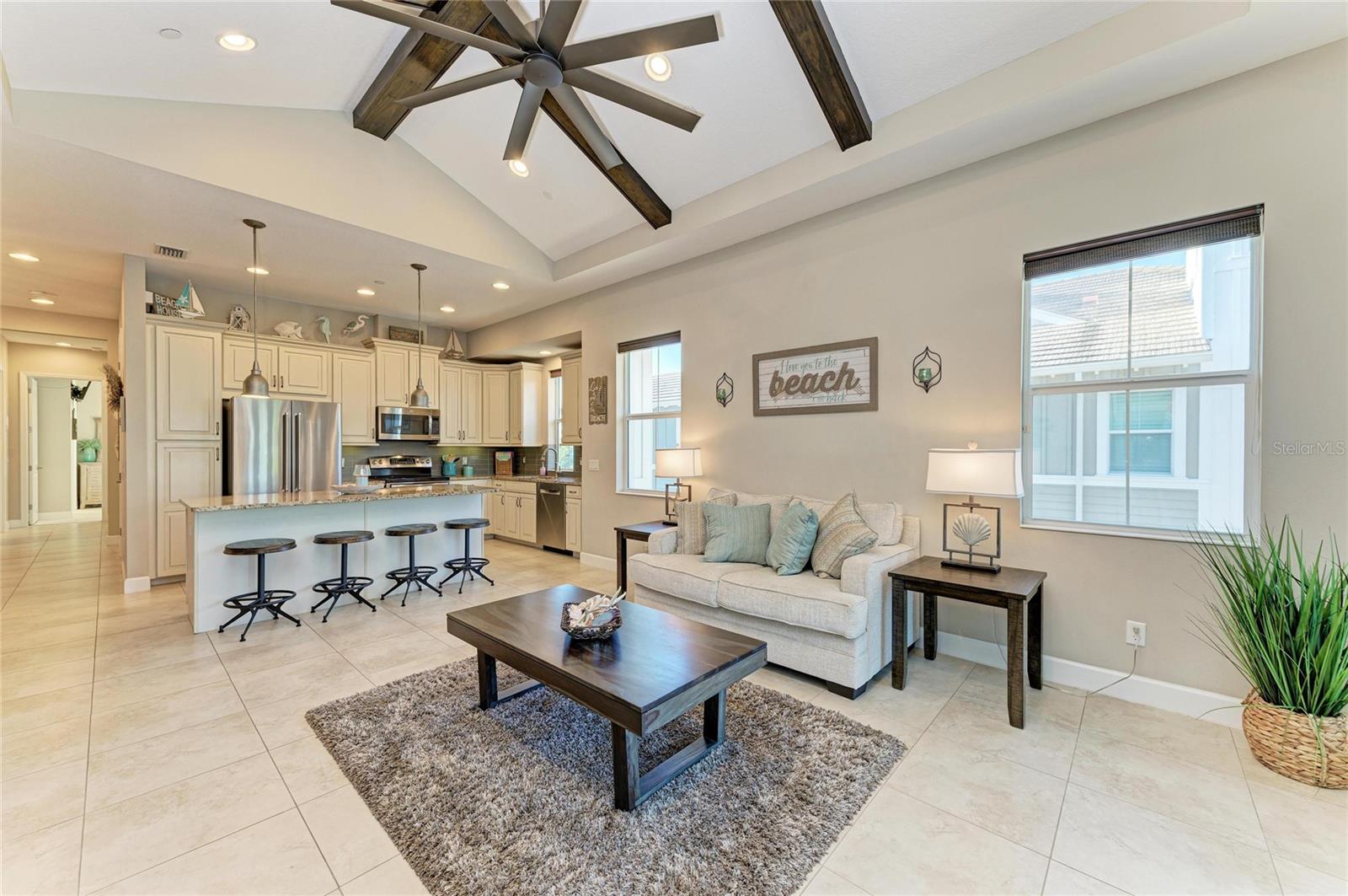 MANGROVE WALK ON HARBOUR ISLE PH 4 - Residential