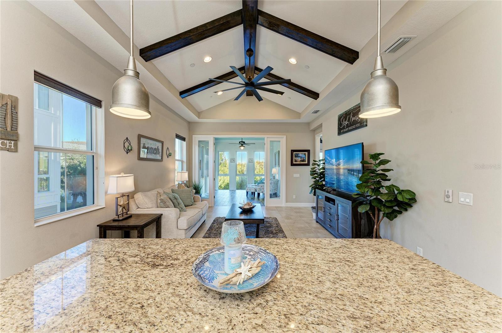 MANGROVE WALK ON HARBOUR ISLE PH 4 - Residential