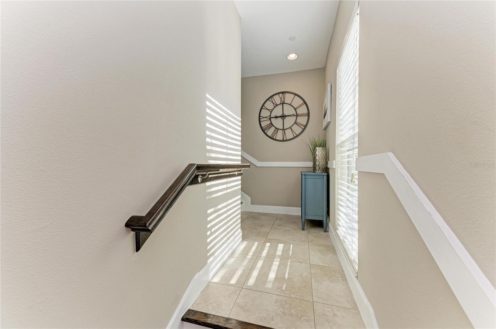 MANGROVE WALK ON HARBOUR ISLE PH 4 - Residential