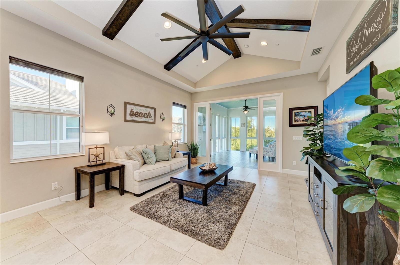 MANGROVE WALK ON HARBOUR ISLE PH 4 - Residential