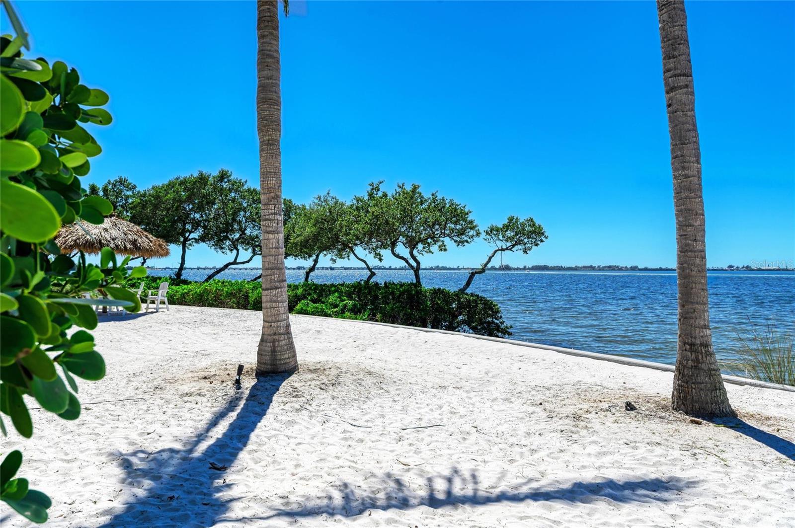 MANGROVE WALK ON HARBOUR ISLE PH 4 - Residential