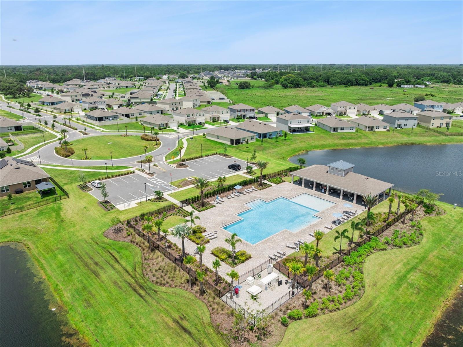 BUENA LAGO PH 4 - Residential