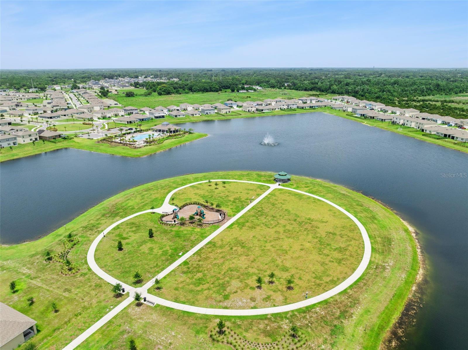 BUENA LAGO PH 4 - Residential