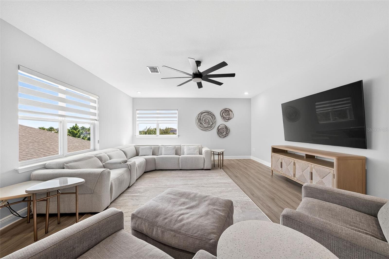 LAUREATE PARK - Residential