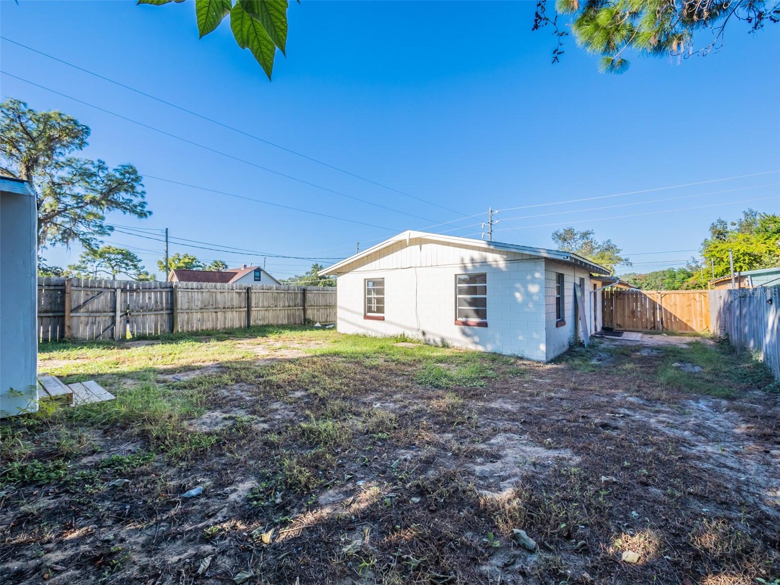 EUSTIS BISHOPS SUB - Residential