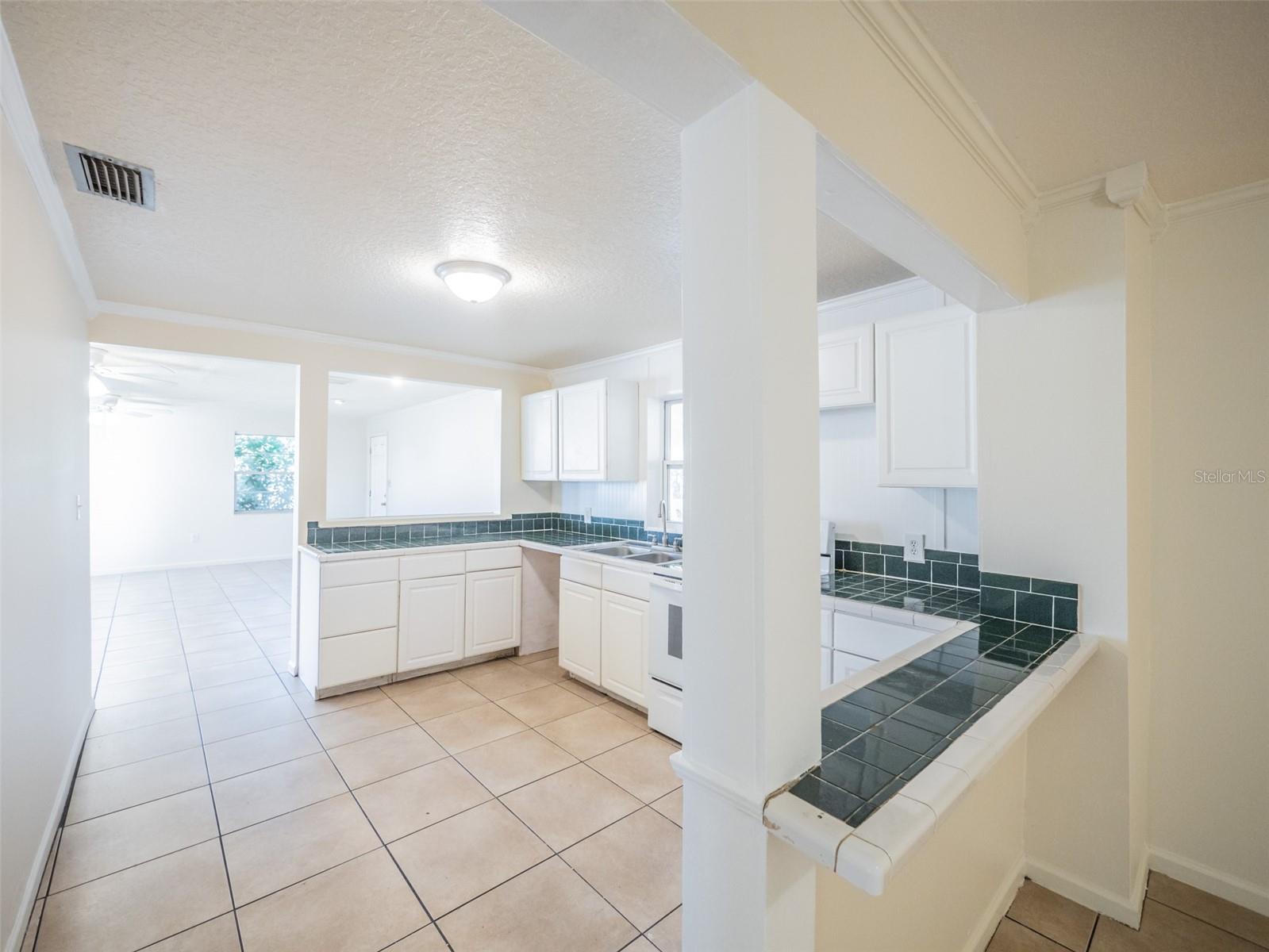 EUSTIS BISHOPS SUB - Residential