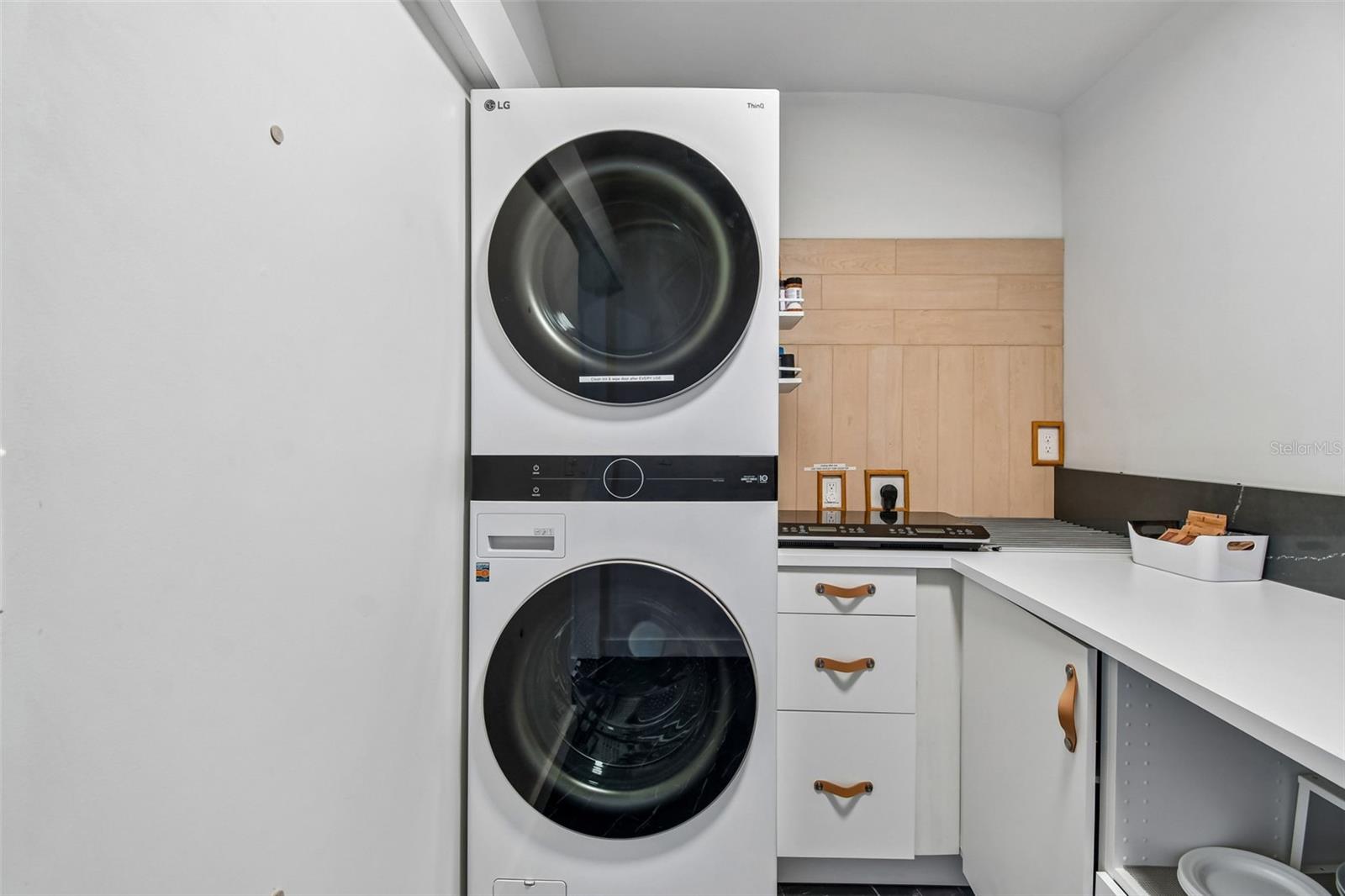 KENILWORTH SHORES SEC 03 - Residential Lease