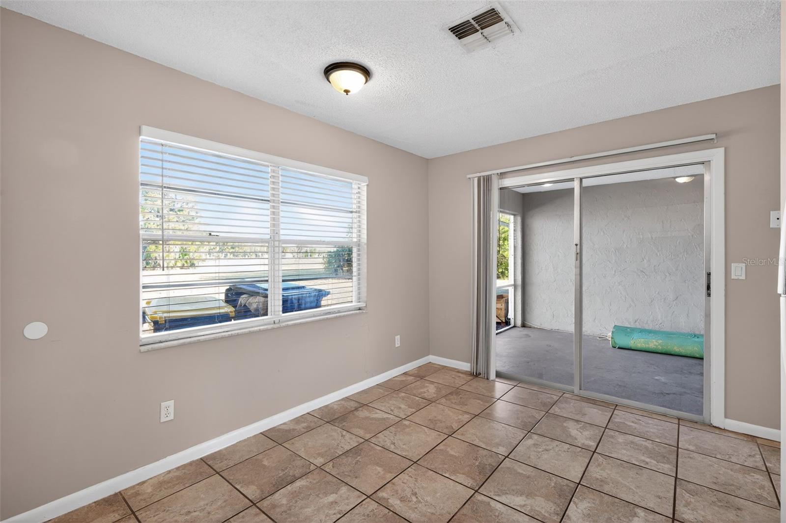 SPRING LAKE SEC 01 - Residential Income