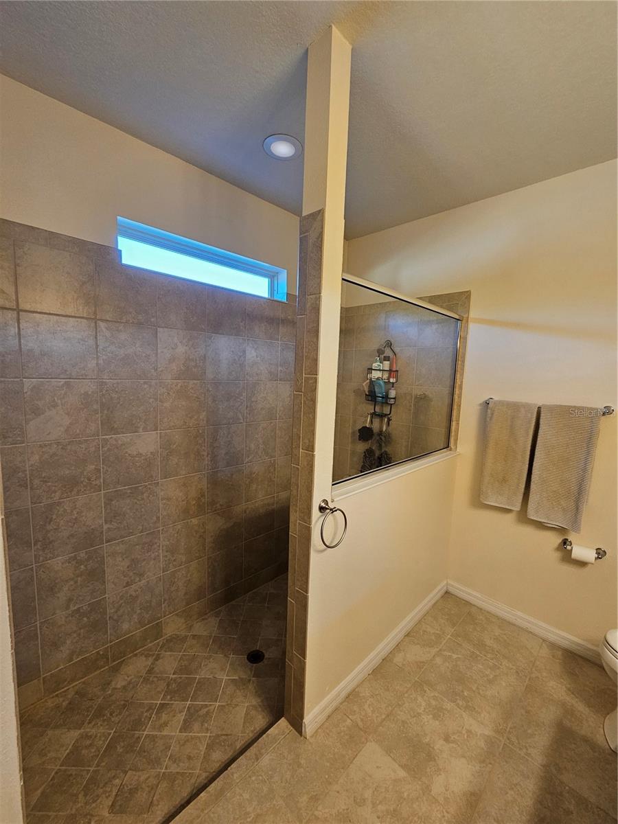 BAYRIDGE - Residential Lease