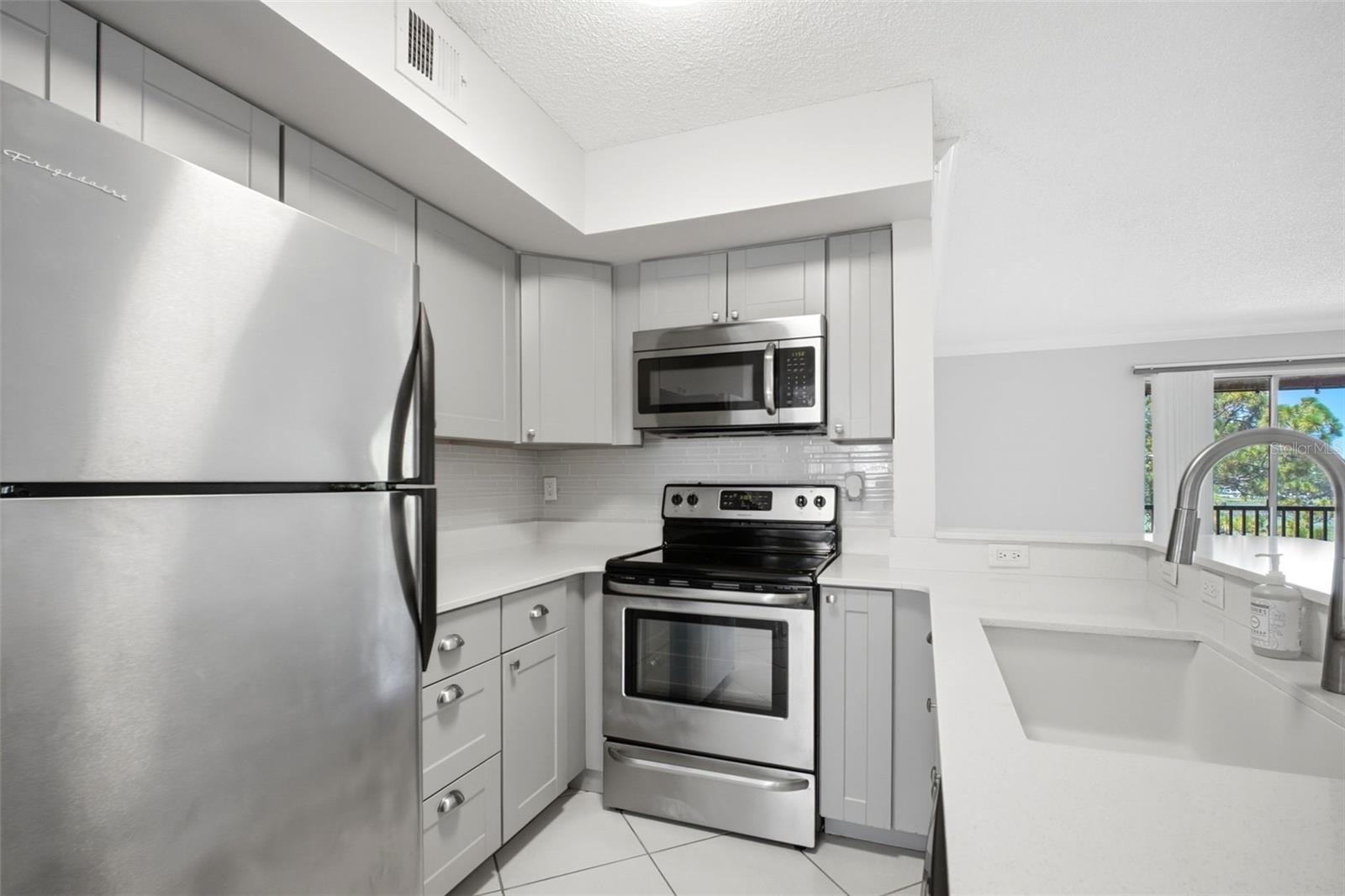 AUDUBON CONDO AT FEATHER SOUND - Residential