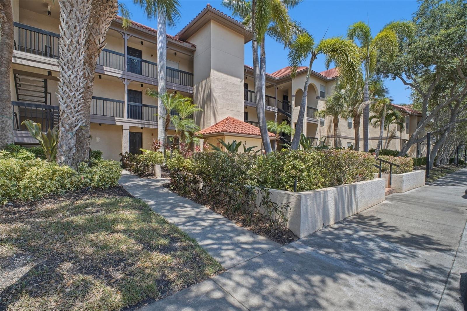 AUDUBON CONDO AT FEATHER SOUND - Residential