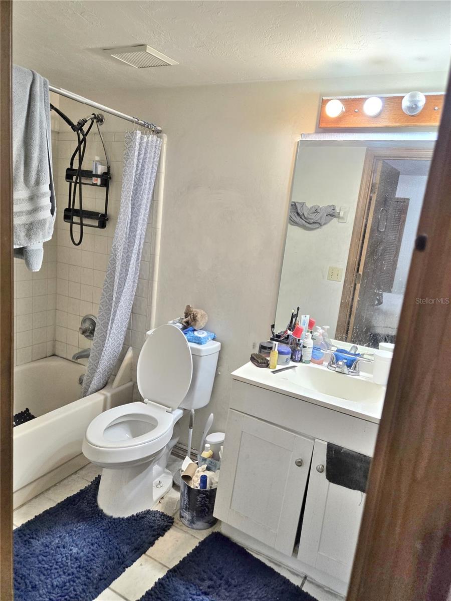 ROCKWOOD VILLAS - Residential