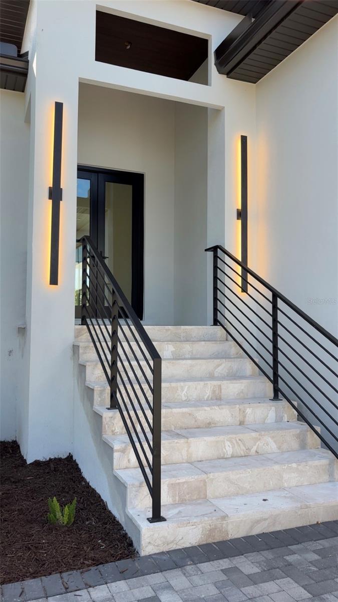 SARASOTA BEACH - Residential