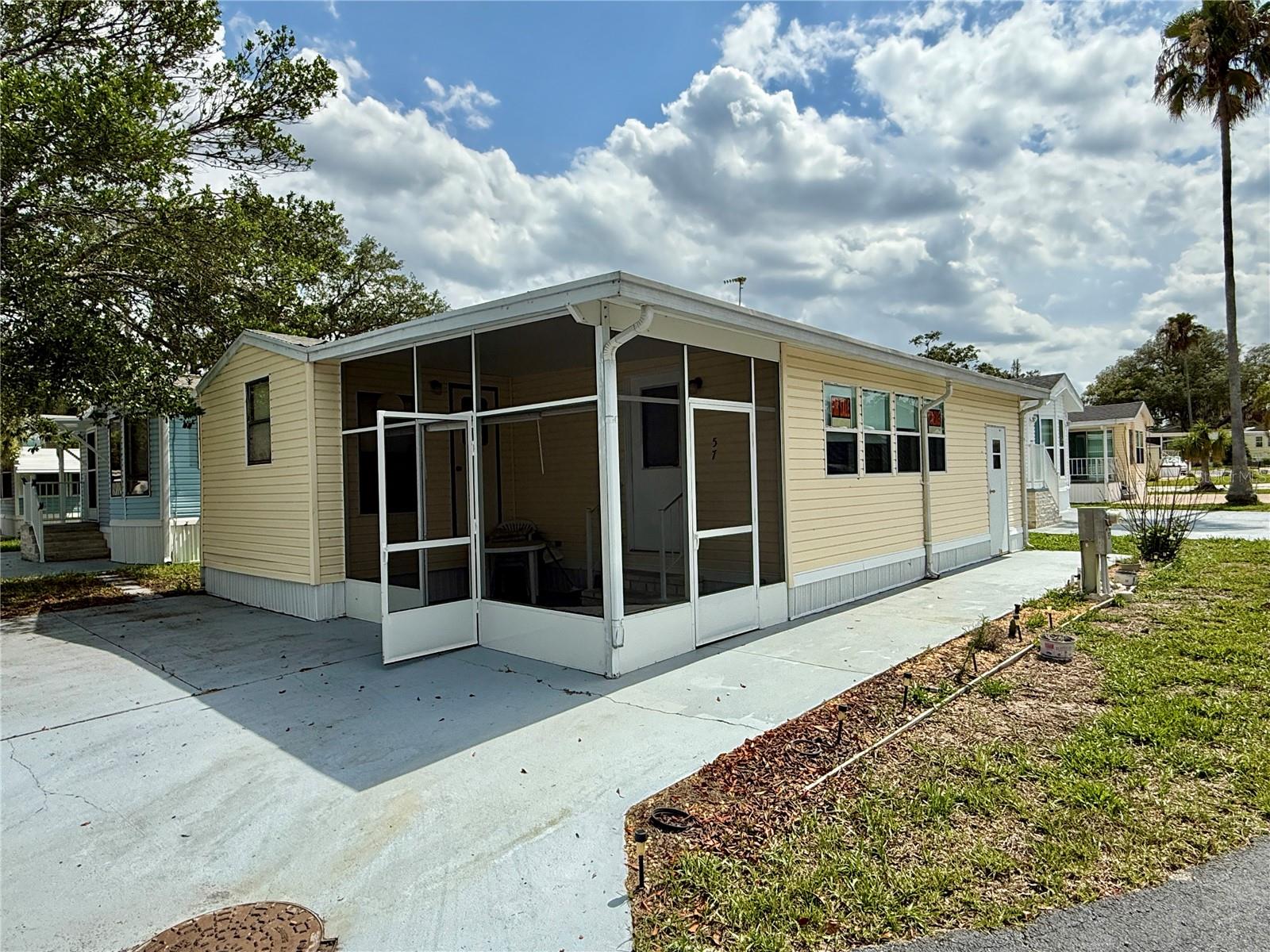 SOUTH SHORE RESIDENCE - Residential
