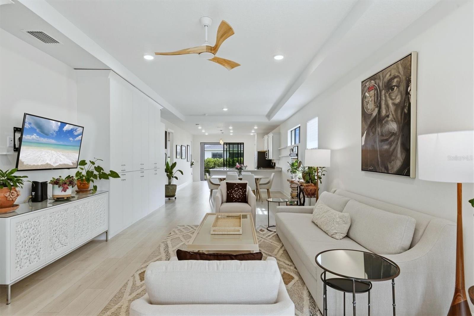 CRESSWIND PH III - Residential