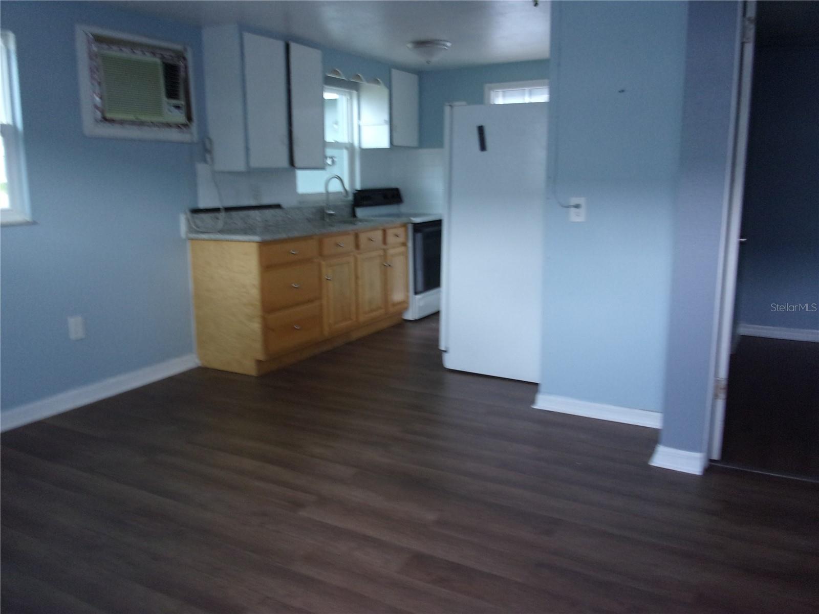 CITY ZEPHYRHILLS - Residential Lease