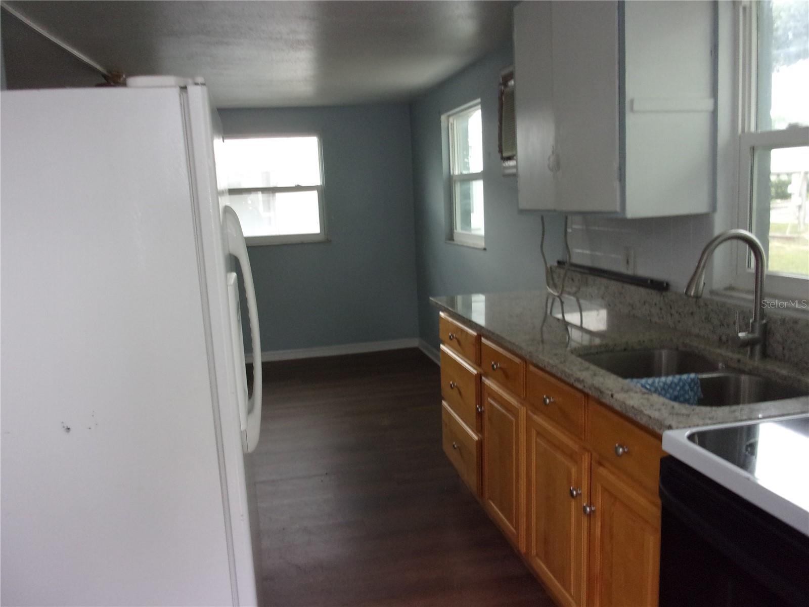 CITY ZEPHYRHILLS - Residential Lease
