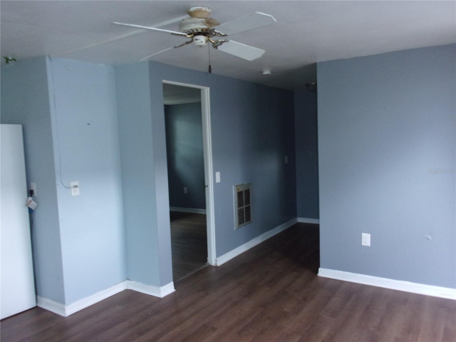 CITY ZEPHYRHILLS - Residential Lease