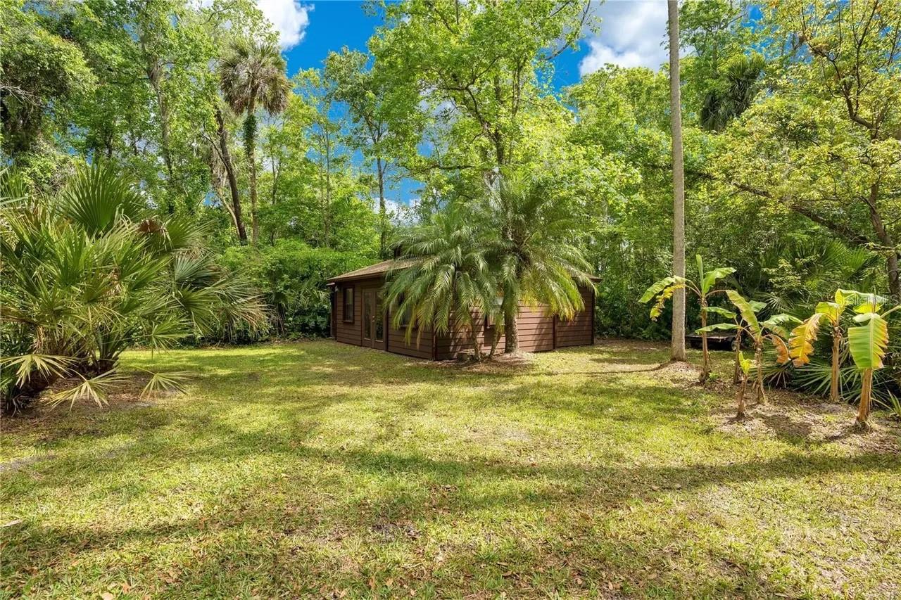 BAHAMA RANCHES - Residential