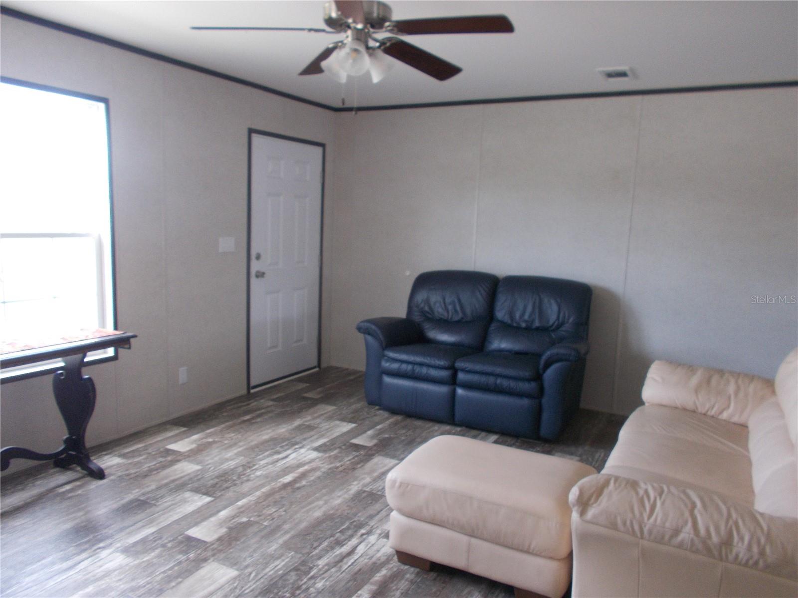 HOLIDAY PARK - Residential