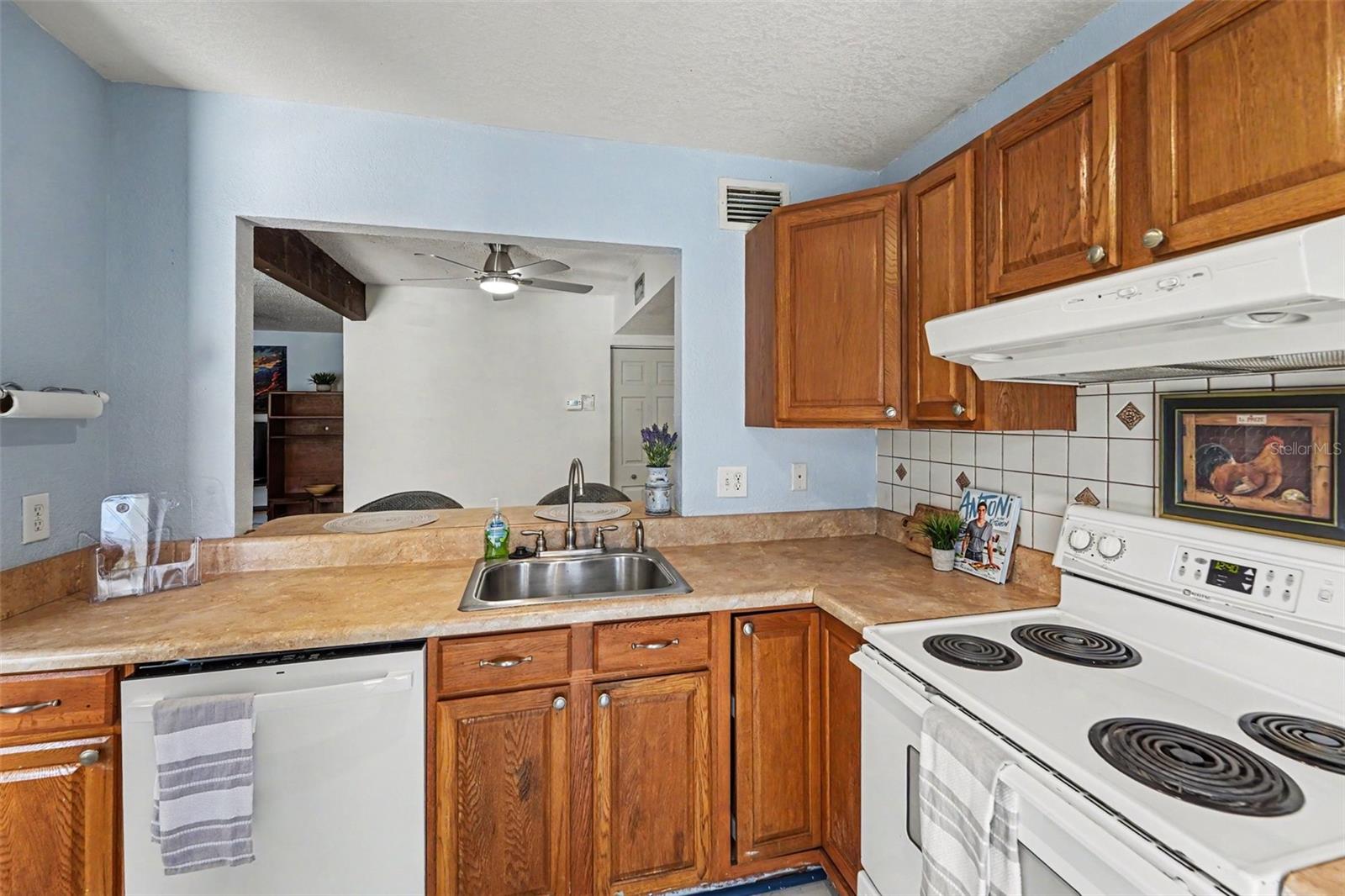 SUNSET GROVE CONDO - Residential