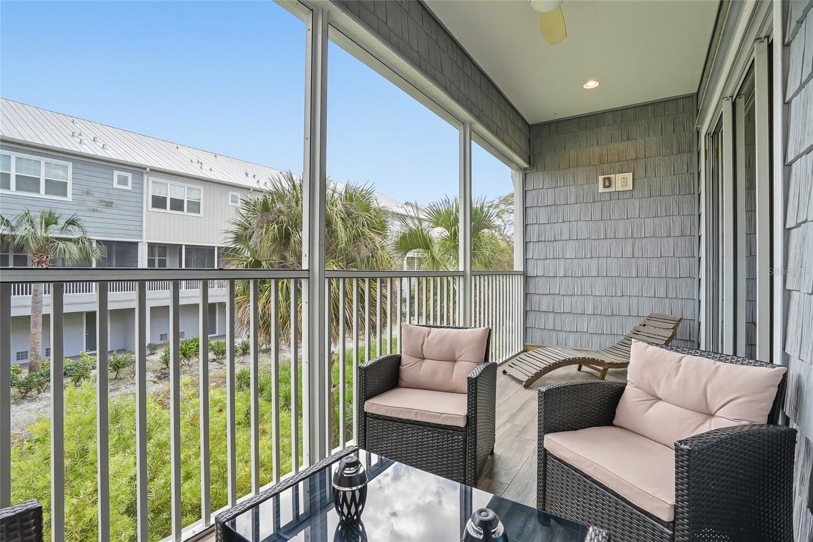 TOWNHOMES AT LOGGERHEAD MARINA - Residential