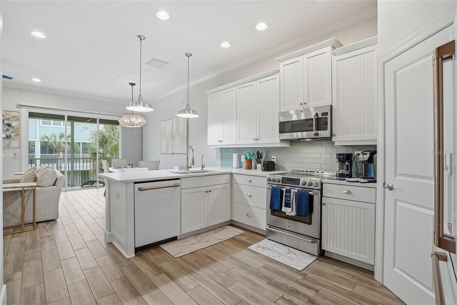 TOWNHOMES AT LOGGERHEAD MARINA - Residential