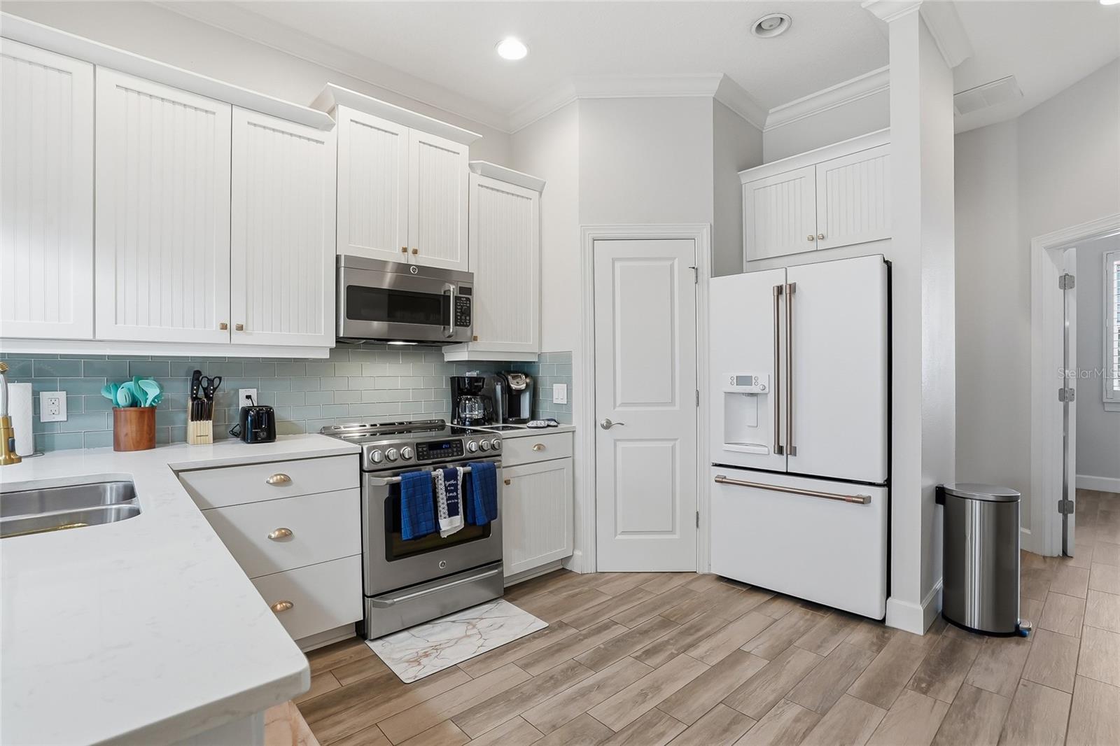 TOWNHOMES AT LOGGERHEAD MARINA - Residential