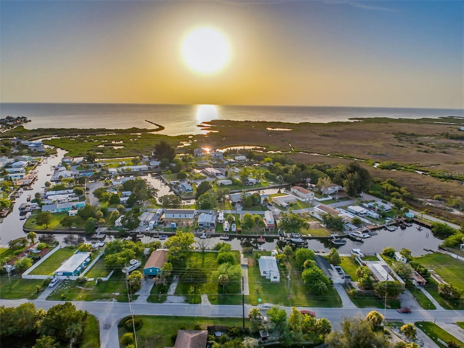 CAPE CAY - Land