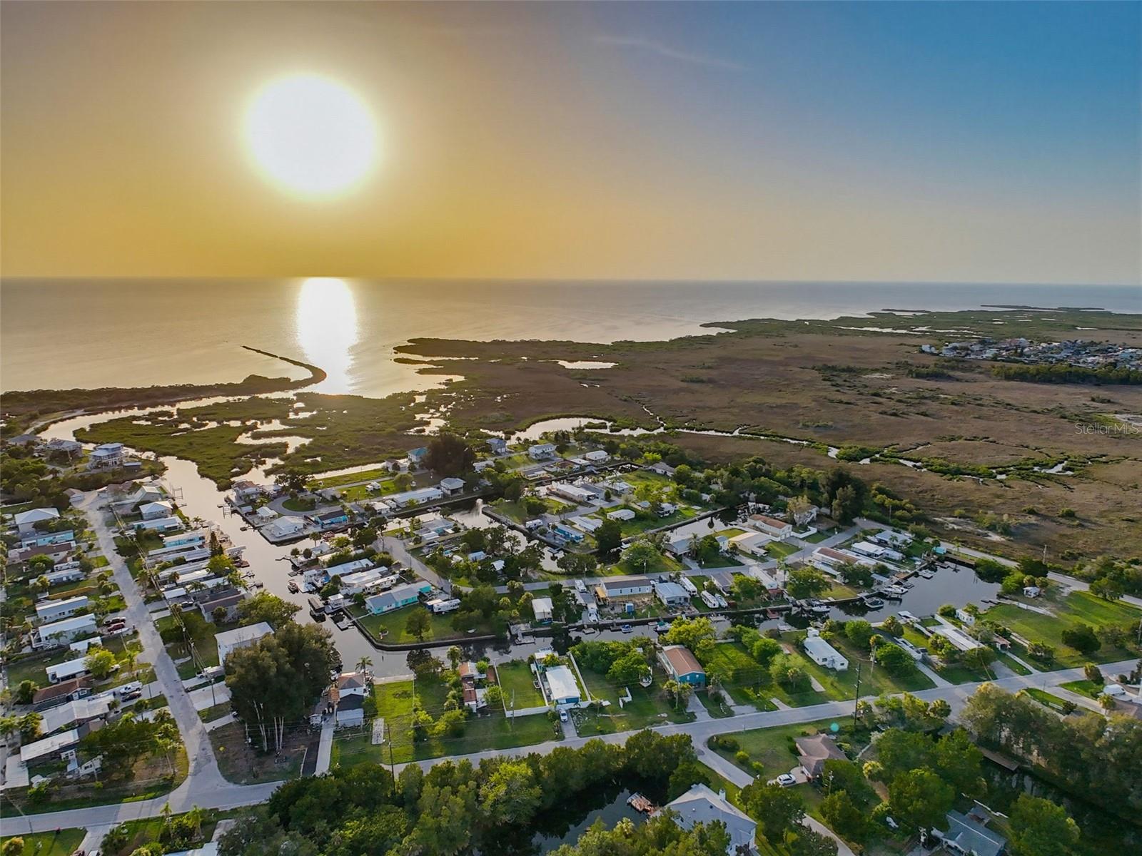 CAPE CAY - Land