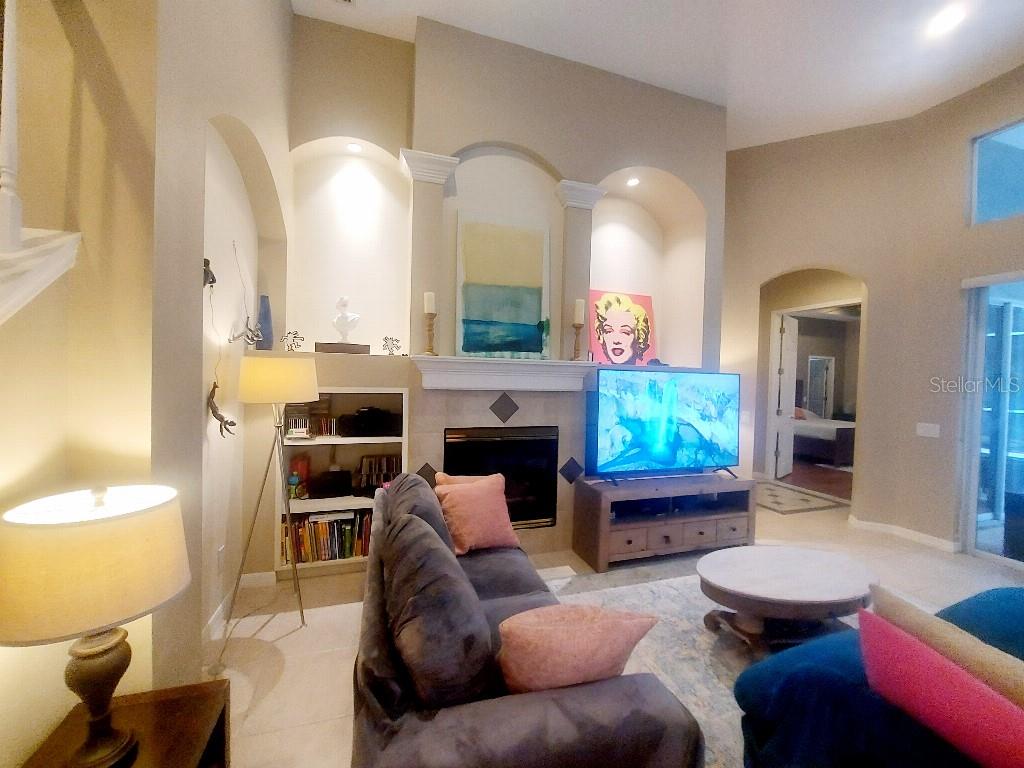 WESTCHASE SEC 305 & 306A - Residential