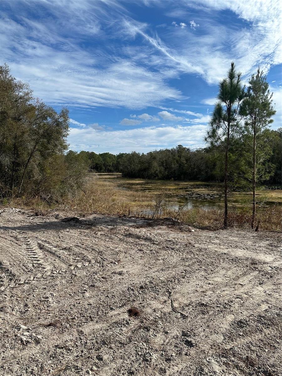 Wonderful tract of land being sold together with R36-122-21-0872-0500-0310.
Not in a flood zone. No Manufactured homes allowed, only site built houses.