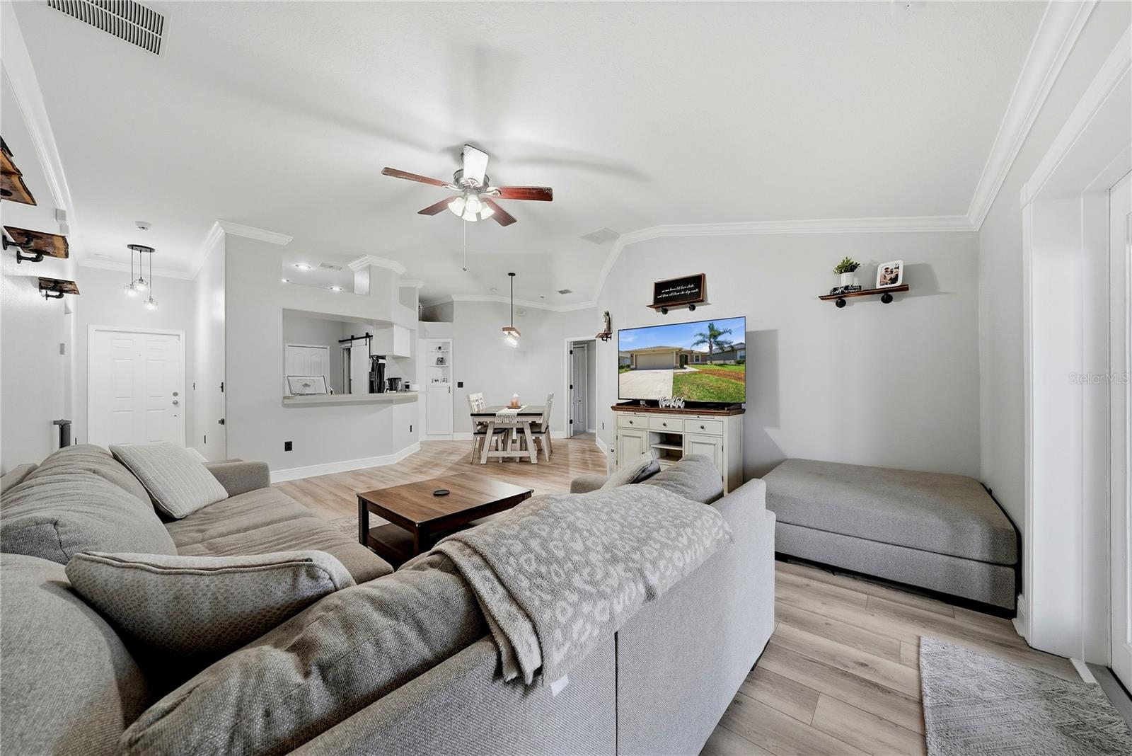 VILLAGES AT AVALON PH 1 - Residential