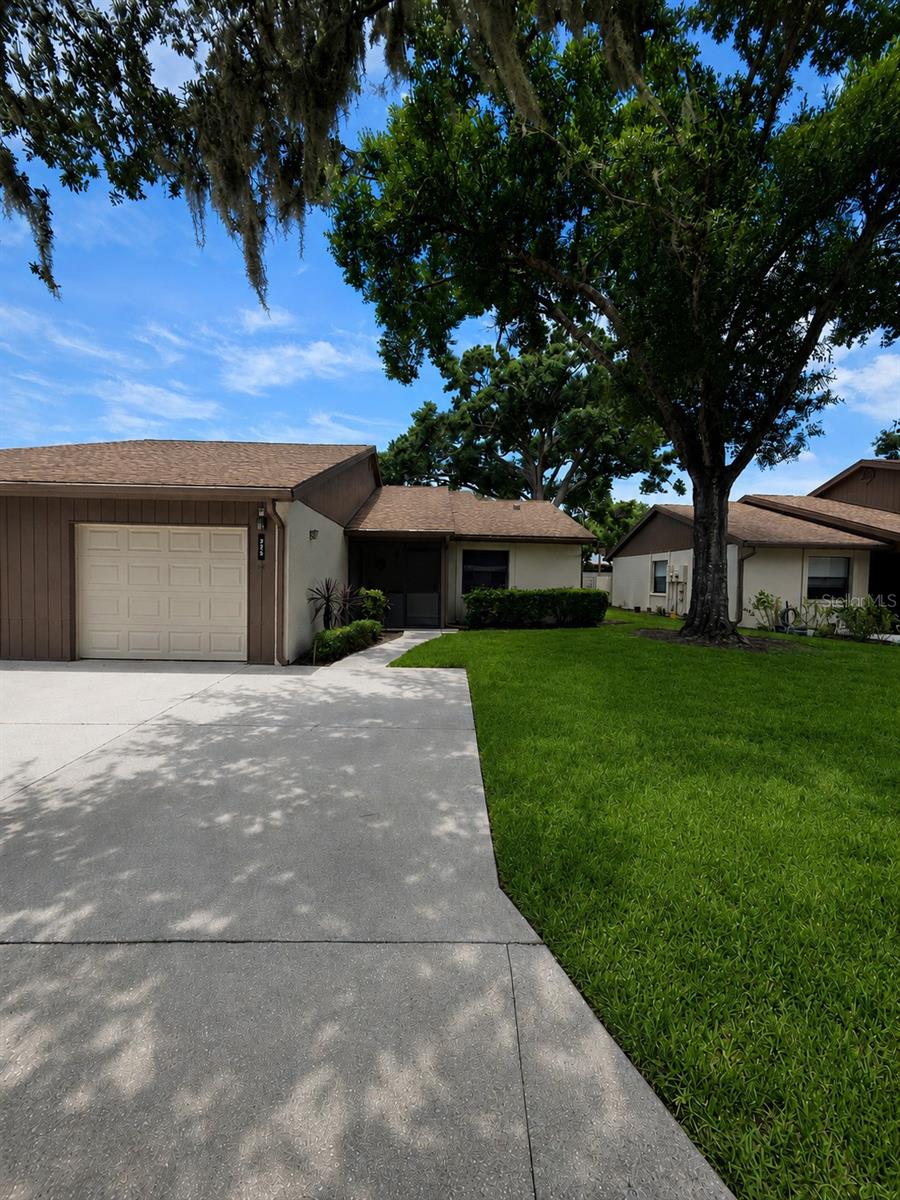 VILLAGE OAKS SEC A - Residential