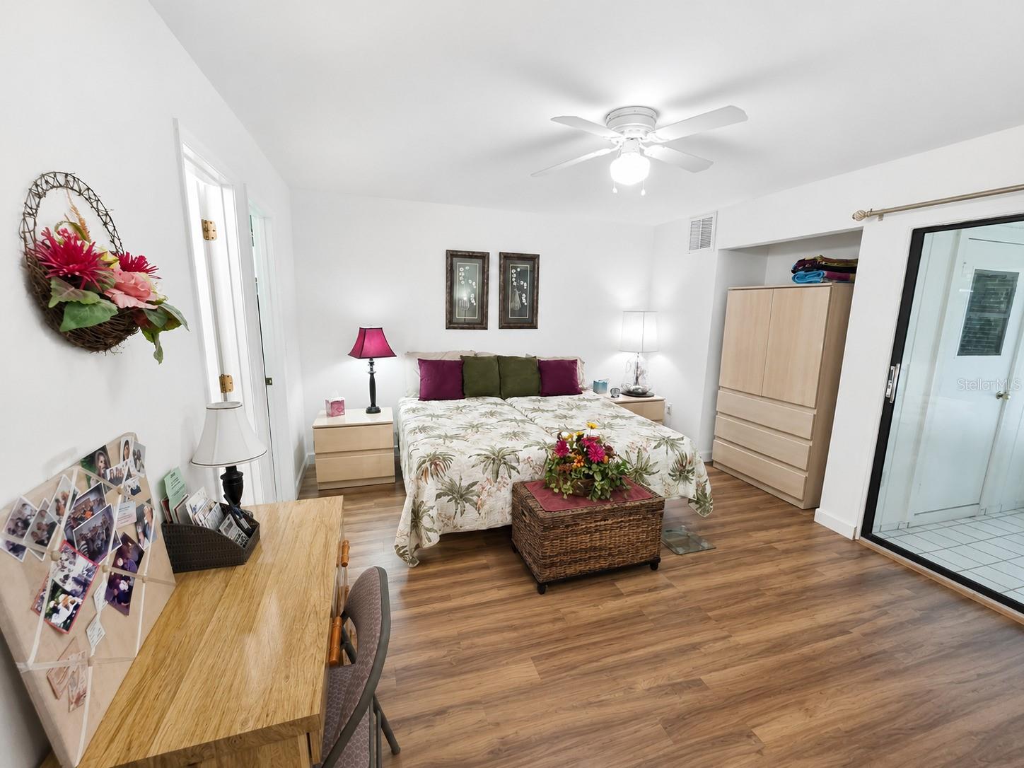 VILLAGE OAKS SEC A - Residential