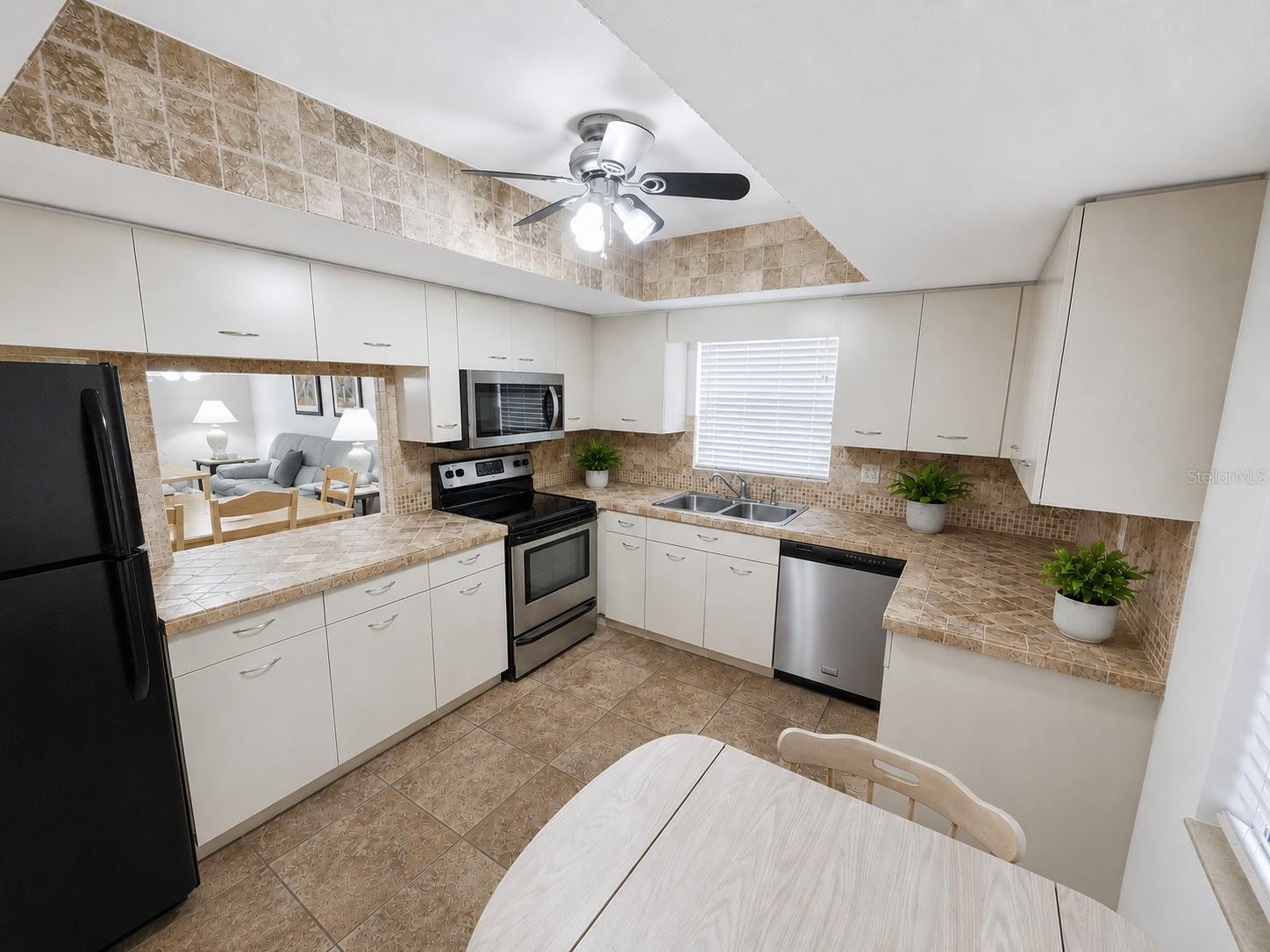 VILLAGE OAKS SEC A - Residential