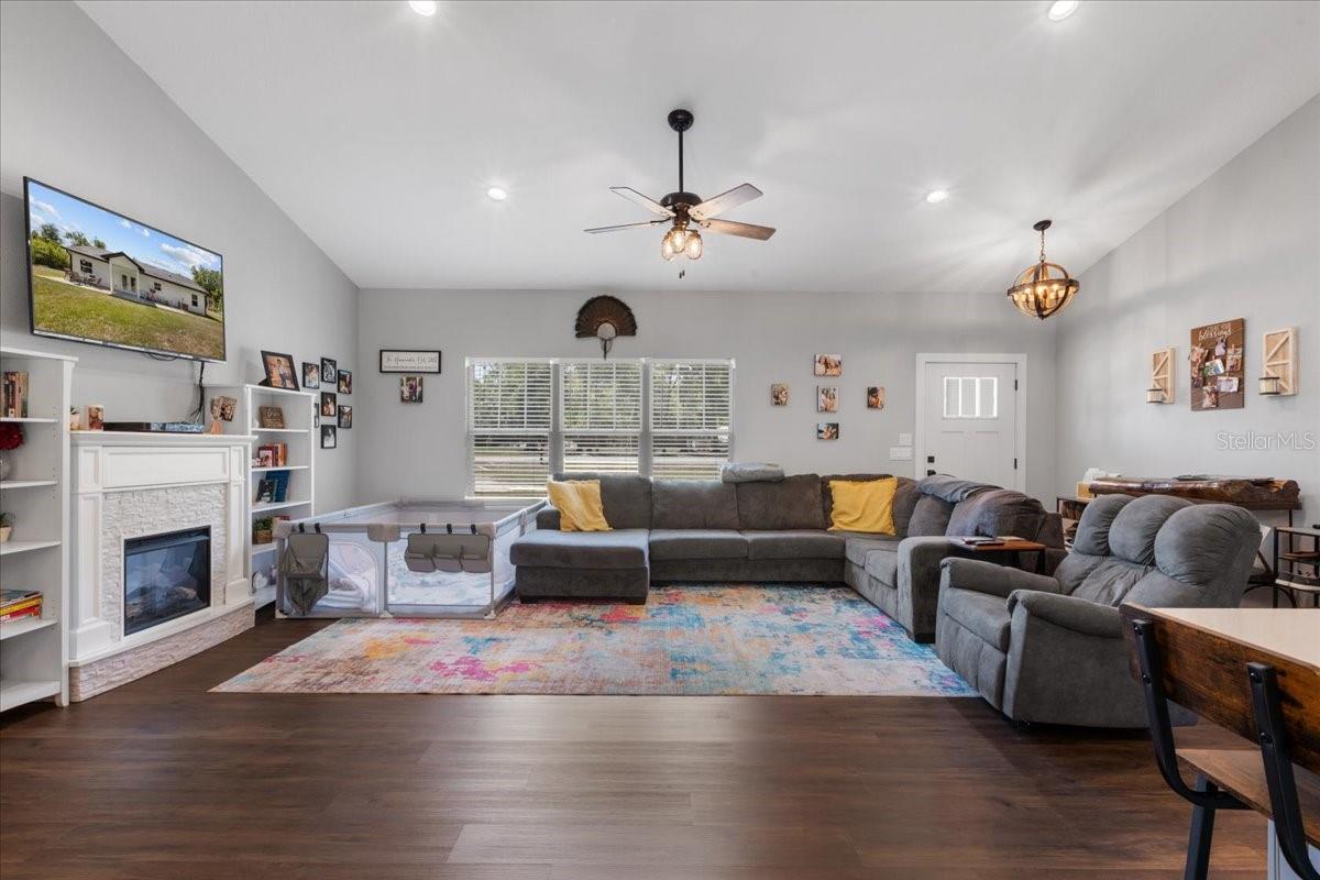 SPANISH TRACE SUB - Residential