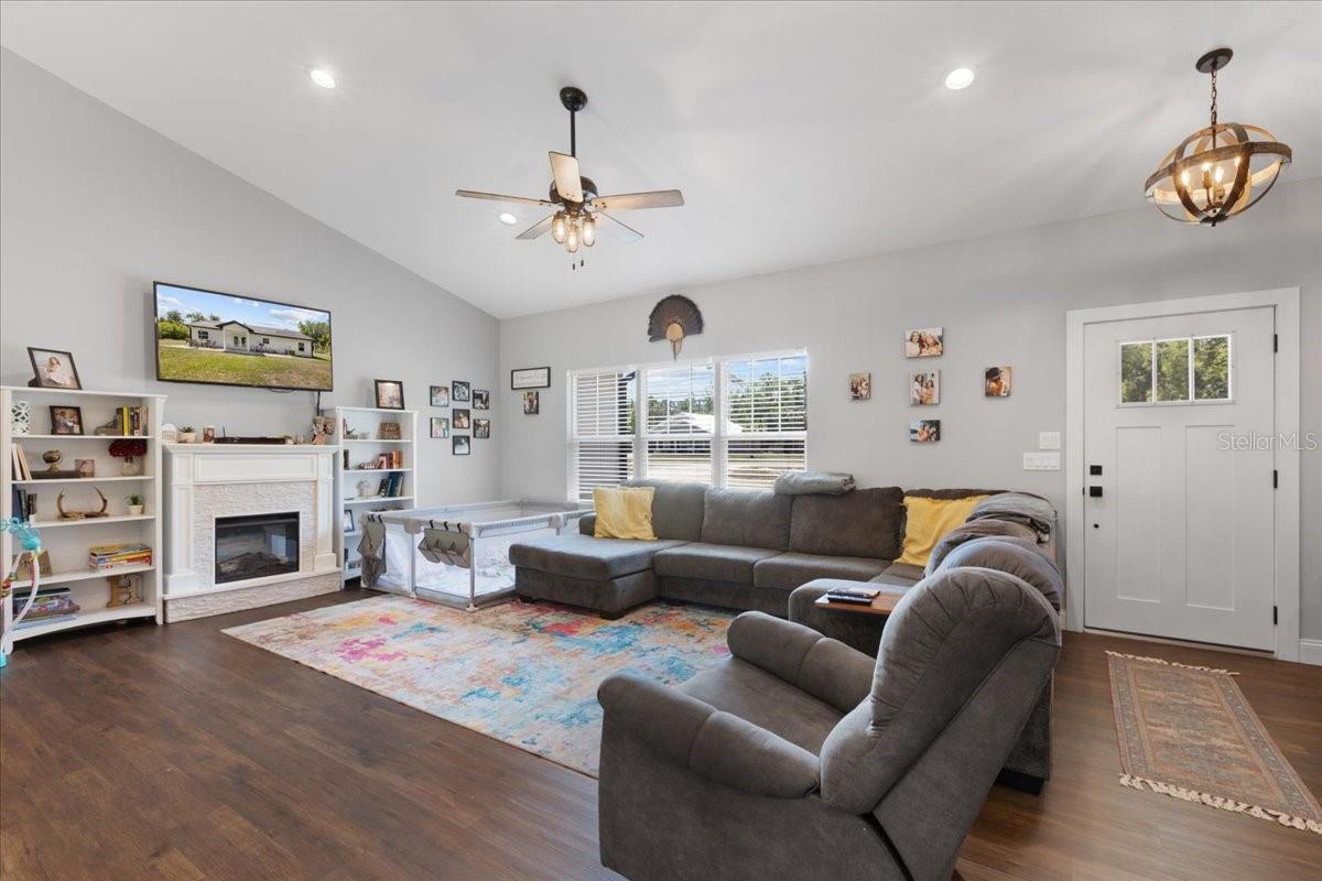 SPANISH TRACE SUB - Residential