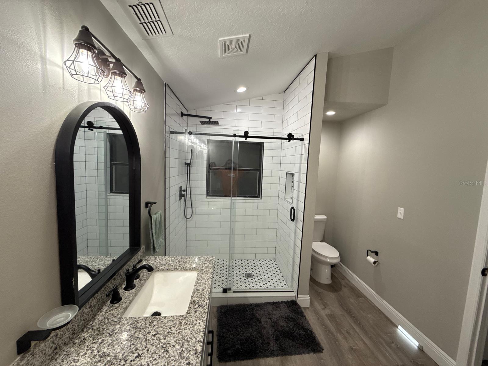 OAKS AT MILL RUN UNIT 2 THE - Residential
