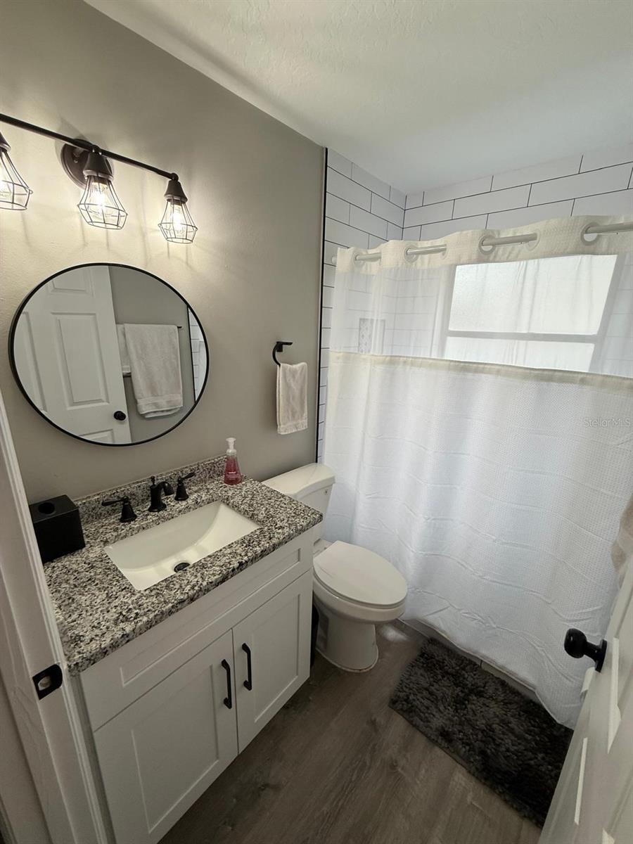 OAKS AT MILL RUN UNIT 2 THE - Residential
