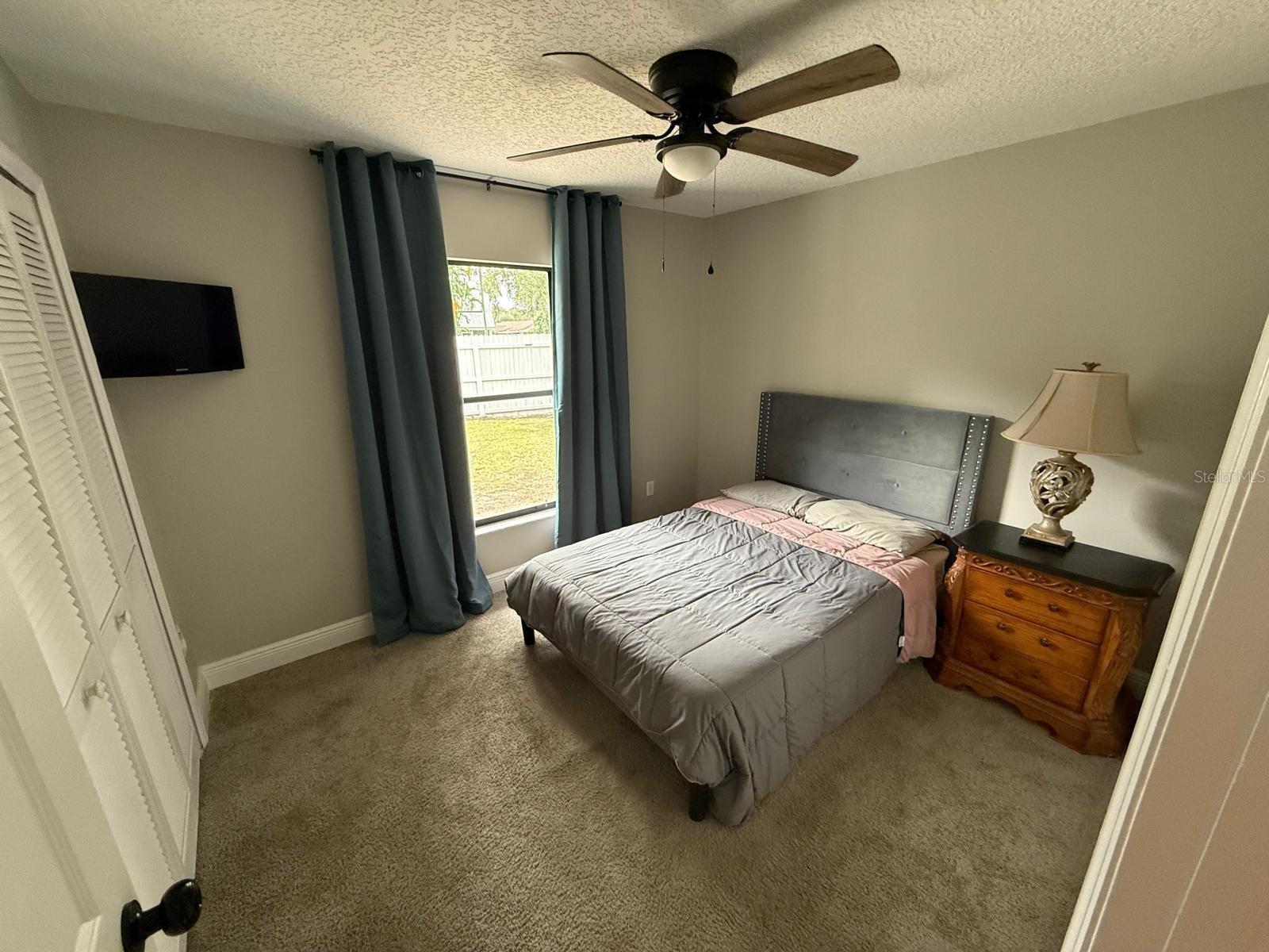 OAKS AT MILL RUN UNIT 2 THE - Residential