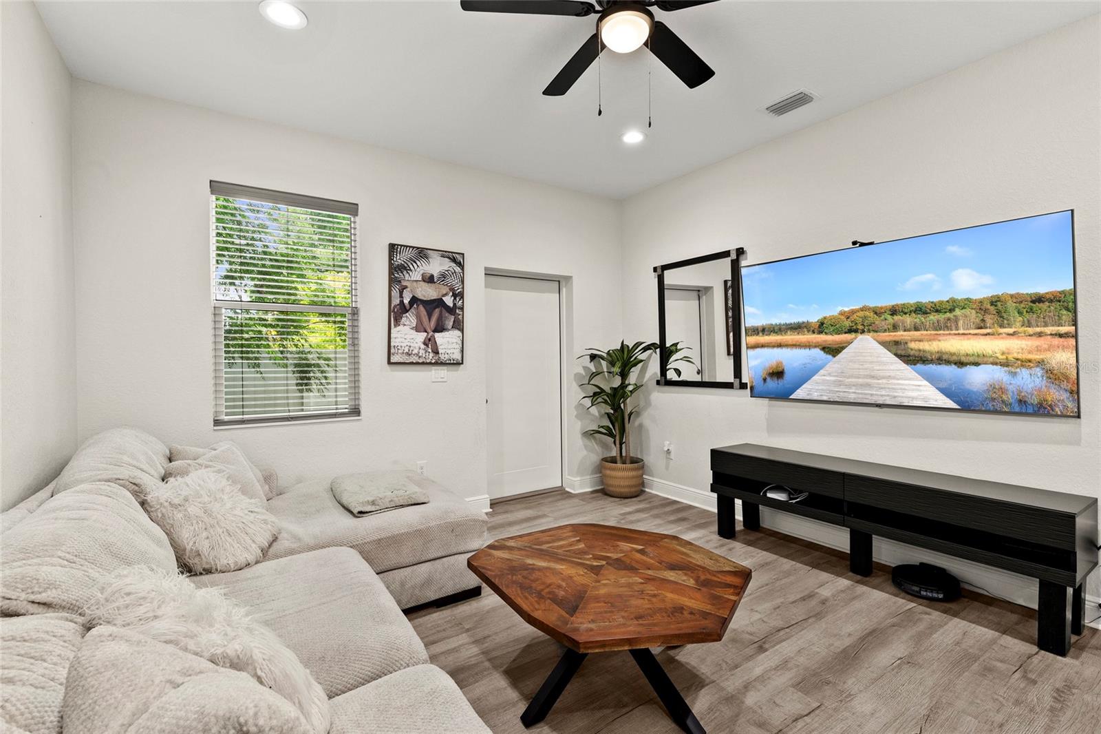 BANZA BANZA - Residential Lease